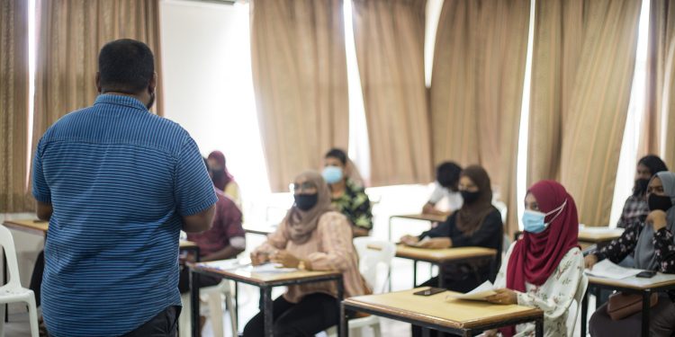 އެމް.އެން.ޔޫ.އެސް.ޔޫ ޝެޓްސް ކެރަމް މުބާރާތުގެ އަމްޕަޔަރ ޓްރެއިނިންގ ޕްރޮގްރާމް ފެށިއްޖެ