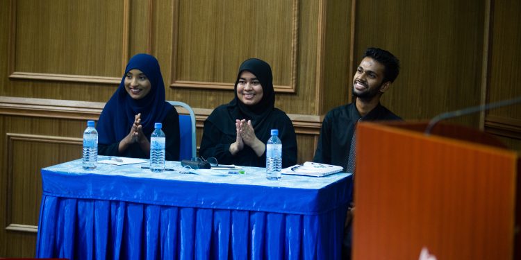 އެފް.އީ ކައިރިން ކުރި ހޯދާ ވިލާ ކޮލެޖް ސެމީއަށް