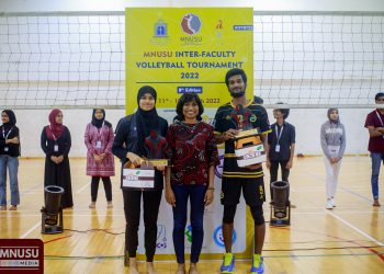 އަންހެން މޮޅު ކުޅުންތެރިޔަކަށް ފިރުޝާ، ފިރިހެން ޑިވިޝަނުން ޢުމަރު!