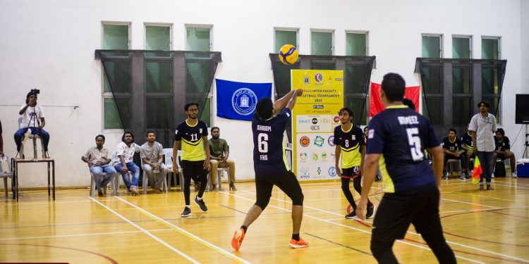 އެފް.އެޗް.އެސް ސެމީއަށް – ސެމީގައި އަނެއްކޮޅުން ގްރޫޕް އޭގެ އެއްވަނަ ފެސްޓް