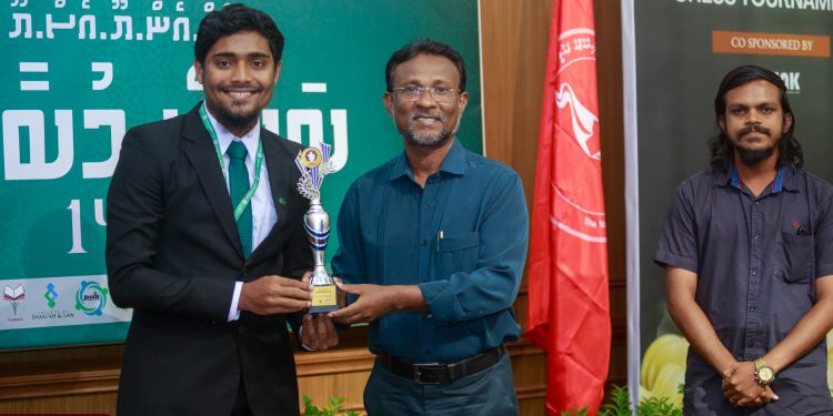 ބަހުސް މުބާރާތުގެ އެންމެ މޮޅު ބަހުސްކުރުންތެރިޔަކަށް އައި.ޔޫ.އެމްގެ އަހްނަފް!