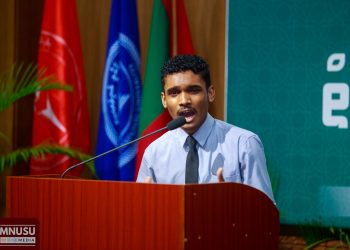 އެފް.އީ ސެމީއަށް، އެފް.އެޗް.ޓީ.އެސް އިން އެފް.އެޗް.އެސްގެ މައްޗަށް ކުރި ހޯދައިފި