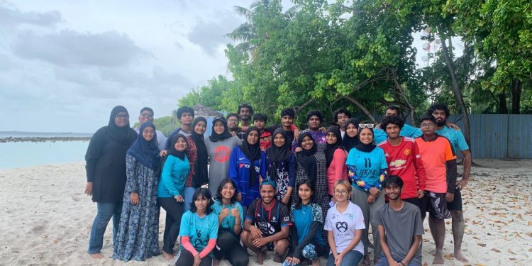 ޝެޓްސްގެ ދެވަނަ ޓާމްގެ ނިއު ލީޑާސް ޓްރިޕް ބާއްވައިފި