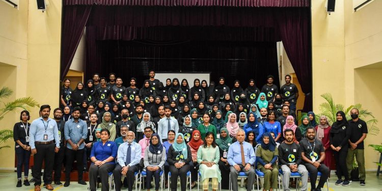 އެފް.އެޗް.އެސްގައި ދުނިޔޭގެ ފިޒިއޮތެރަޕީ ދުވަސް ވަރަށް ކުލަގަދަކޮށް ފާހަގަކޮށްފި!