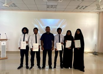 ގުރުޒުގެ ހިންގާ ކޮމިޓީ އިފްތިތާހުކޮށްފި