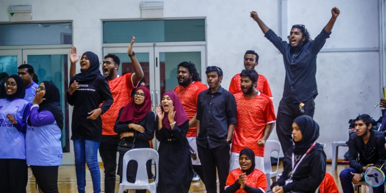 އެމް.އެން.ޔޫ.ބީ.އެސް އިން އެސް.އެމް ބަލިކޮށް ސެމީ ފައިނަލަށް!
