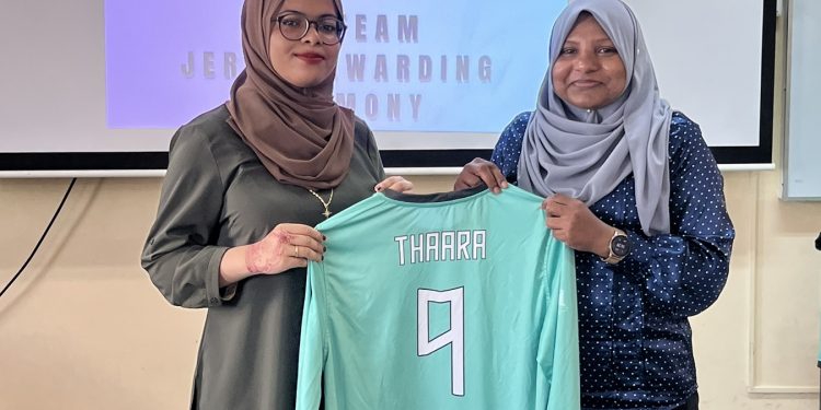 އެފް.އެޗް.އެސް.ގެ ވޮލީ ޓީމްތަކުގެ ޖާޒީ ހަވާލުކުރުމުގެ ރަސްމިއްޔާތު ބާއްވައިފި!