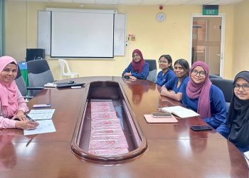 މެޑިކޯސްގެ ފަރާތުން ސްކޫލް އޮފް މެޑިސިންގެ އެކްޓިންގ ޑީންއާ ބައްދަލުކޮށްފި