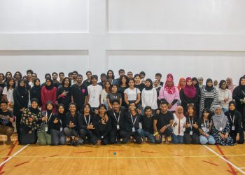 ވެލްކަމް ނައިޓާއެކު ޝެޓްސް އަދި ސިއާގެ މި ޓަރމުގެ ހަރަކާތްތައް ފަށައިފި