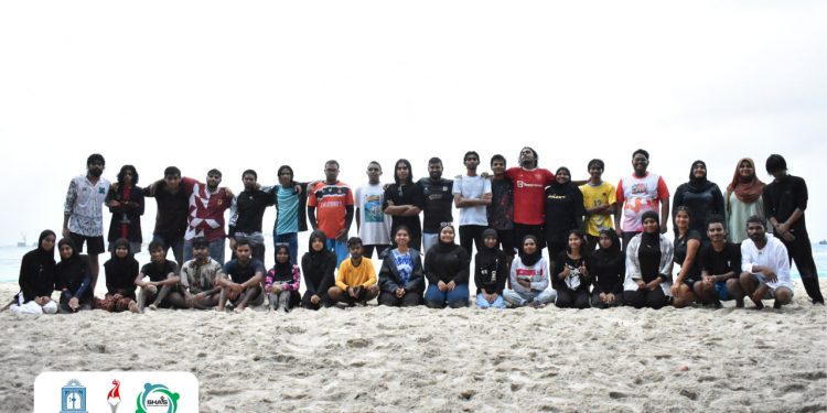 ޝެޓްސް އަދި ސިއާގެ ނިއު ލީޑާސް ޓްރިޕް ވިލިނގިއްޔަށް