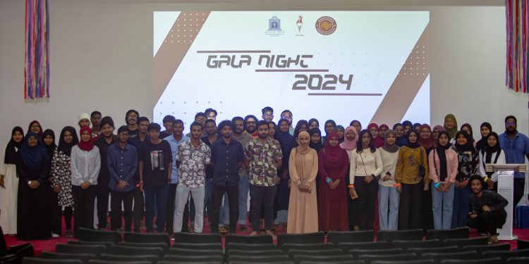 ބިޒްނަސް ސްކޫލަށް އަލަށް ގުޅުނު ދަރިވަރުންނަށް އަމާޒުކޮށްގެން ބޭއްވި ގާލާ ނައިޓަށް ބޮޑު ތަރުހީބެއް ލިބިއްޖެ!