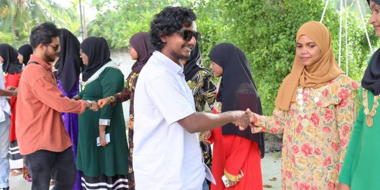 ދަރިވަރުންގެ ޔޫނިއަނުން ކެމްޕަސް ދަތުރުތައް ފަށައިފި!