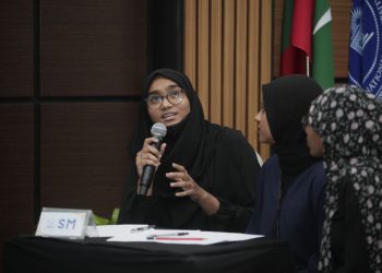 ހިދާޔަތު ސުވާލު މުބާރާތް: ފޯރިގަދަ މެޗަކަށްފަހު ފައިނަލުގެ ދެވަނަ ޖާގަ ސްކޫލް އޮފް މެޑިސިންއަށް!