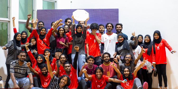 ސެންޓަރ ފޯ ފައުންޑޭޝަން ސްޓަޑީޒް ގެ ފިރިހެން ޓީމަށް ތާރީޙީ ކާމިޔާބީއެއް!