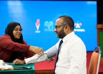 މެޑިކޯސްއިން އިސްލާމީ ކަންތައްތަކާ ބެހޭ ވުޒާރާގެ މުވައްޒަފުންނަށް އަމާޒުކޮށް ހެލްތު ސްކްރީނިންގްއެއް ކުރިއަށްގެންގޮސްފި!