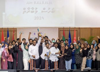 ސައްތަ އިންސަންތަ މޮޅާއެކު މިއަހަރުގެ ޗެމްޕިއަން ތަށި ވެސް އެސް.އެމް އިން އުފުލާލައިފި!