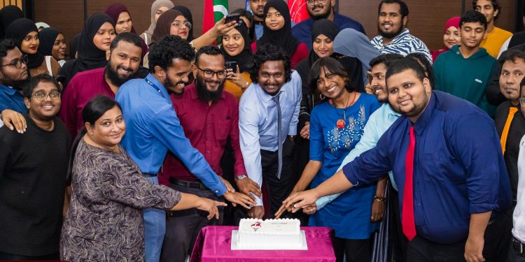 ދަރިވަރުންގެ ޔޫނިއަންގެ 12 ވަނަ އަހަރީ ދުވަސް ފާހަގަކޮށްފި!