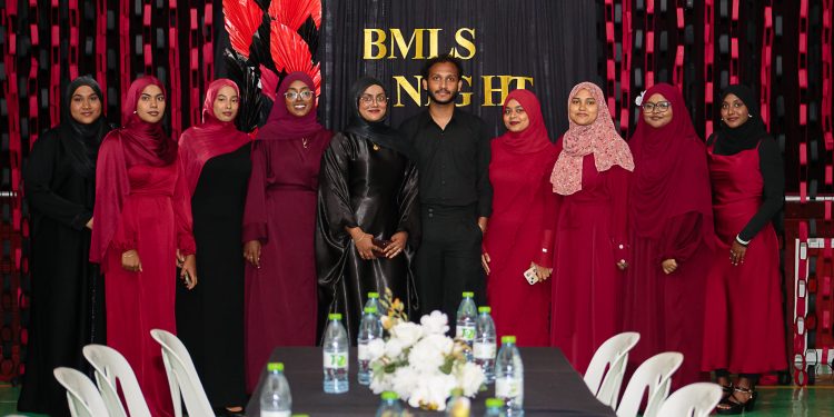 ލެބް ހަފްތާ ނިންމުމަށް ”ބީއެމްއެލްއެސް ނައިޓް“ ކުރިއަށް ގެންގޮސްފި