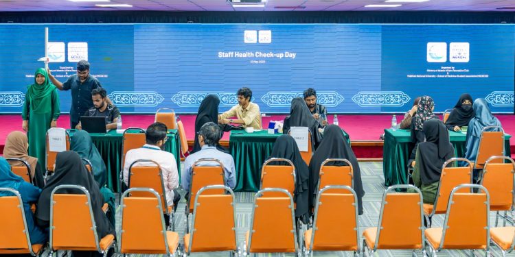 އިސްލާމީކަންތައްތަކާބެހޭ ވުޒާރާގެ މުވައްޒަފުންނަށް މެޑިކޯސްއިން ހެލްތު ސްކްރީނިންގ ޕްރޮގްރާމެއް ކުރިއަށް ގެންގޮސްފި