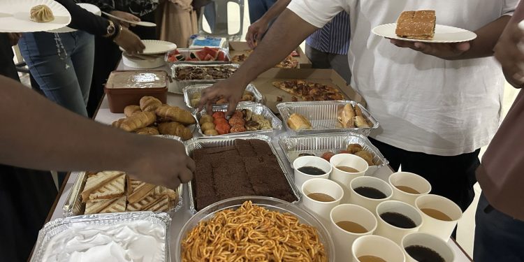 ފެސާ-ހީލާރސް ތަރާވީސް ބާއްވައިފި!