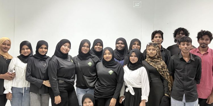 ނޭކައިގެ ފުރަތަމަ މޫވީ ނައިޓް ވަރަށްވެސް ކާމިޔާބު!