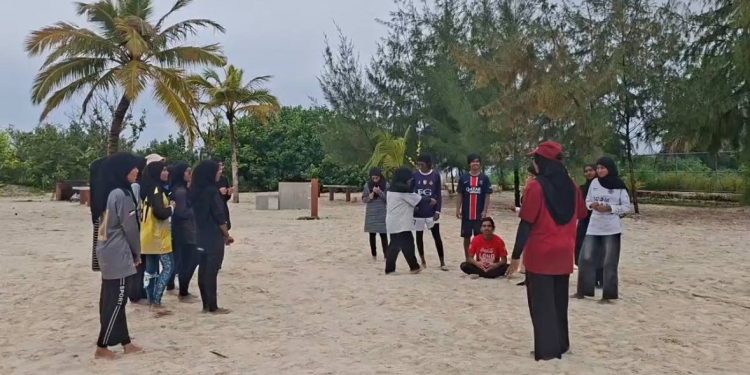ގުރުޒުގެ ”ލީޑާރސް ގެޓްއަވޭ“ ވަރަށްވެސް ފޯރިގަދަކޮށް!!